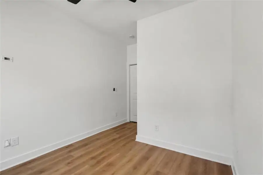 Spacious, unfurnished interior of a new home in , Union City (Image 30). Spacious, unfurnished interior of a new home in , Union City (Image 30).