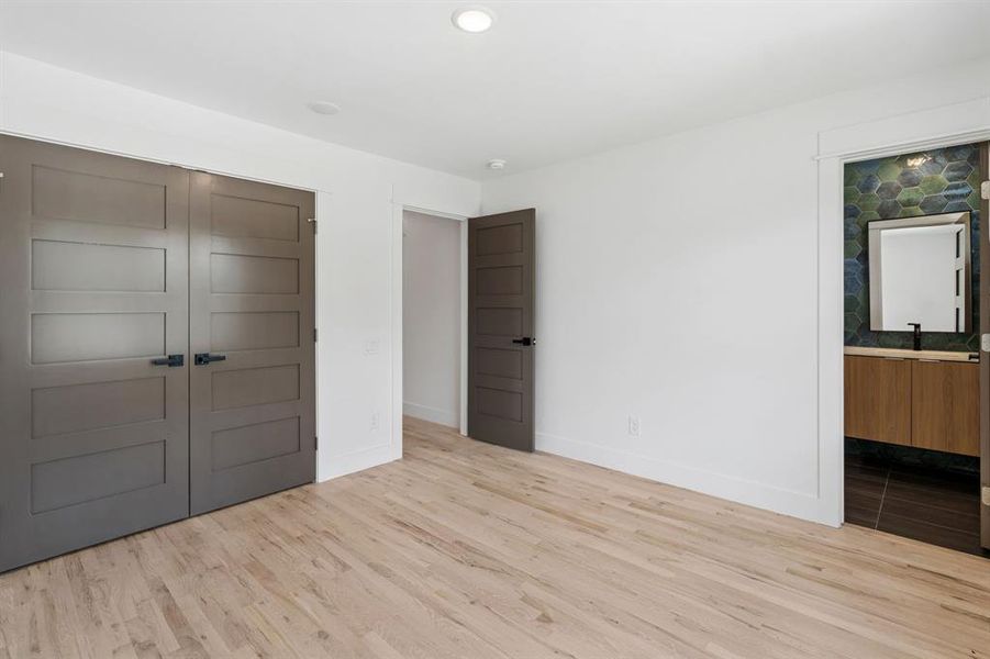 Additional bedroom.