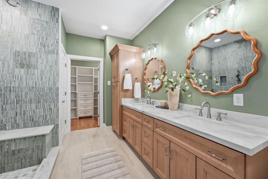 Indulge in your spa-like bath!
