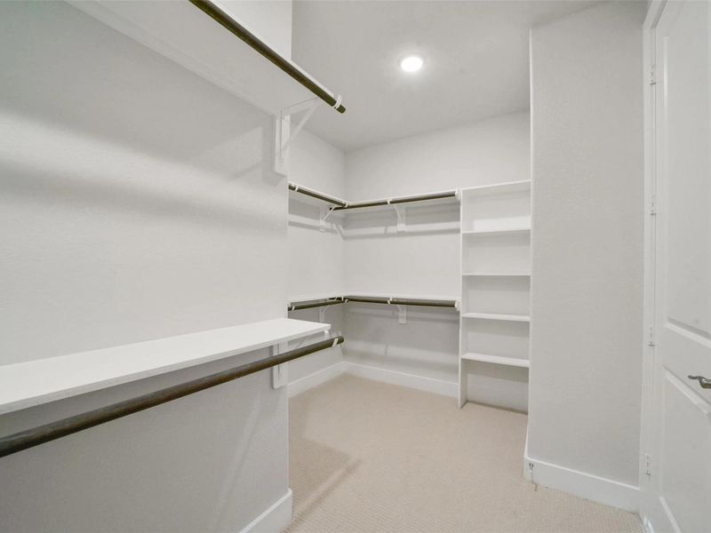 Spacious, unfurnished interior of a new home in Lago Mar, Texas City (Image 31). Spacious, unfurnished interior of a new home in Lago Mar, Texas City (Image 31).