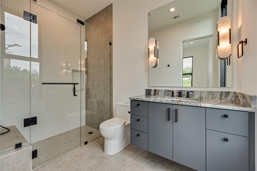 Furnished interior view inside a new home in , Southlake (Image 26).