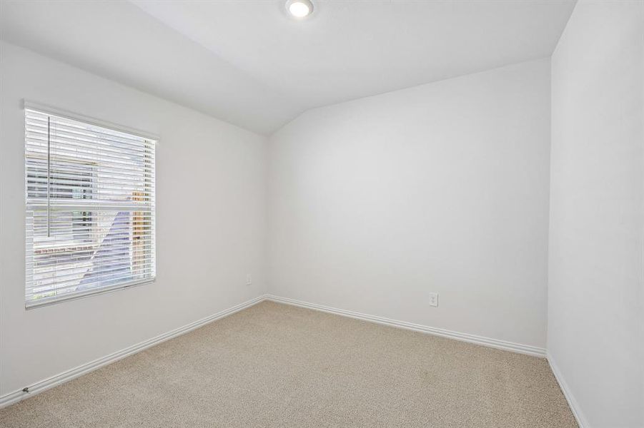 Spacious, unfurnished interior of a new home in Stella Hills, Denton (Image 24).