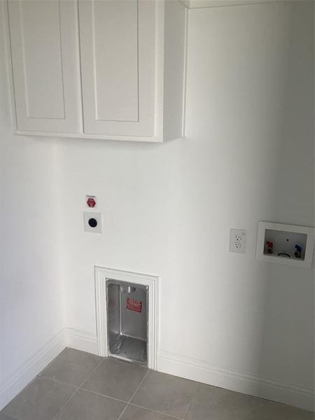 Spacious, unfurnished interior of a new home in , Euless (Image 19). Spacious, unfurnished interior of a new home in , Euless (Image 19).