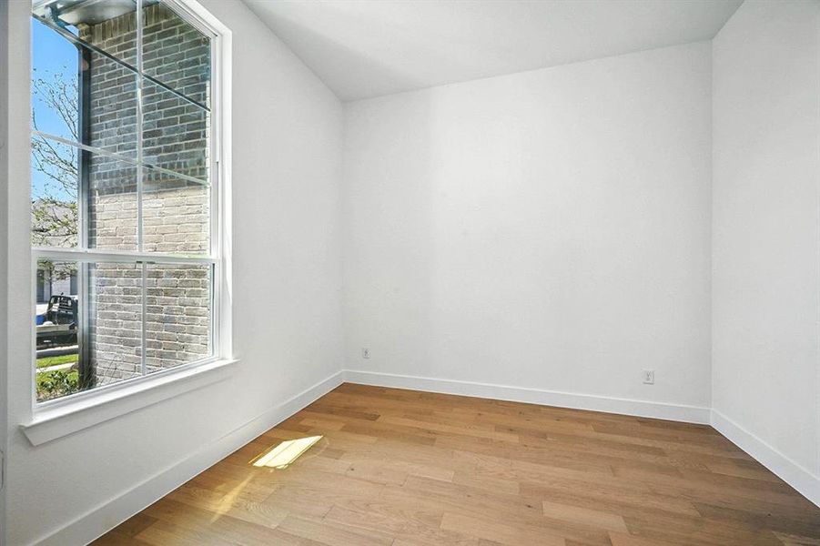 Spacious, unfurnished interior of a new home in Thompson Farms: 60ft. lots, Van Alstyne (Image 16). Spacious, unfurnished interior of a new home in Thompson Farms: 60ft. lots, Van Alstyne (Image 16).