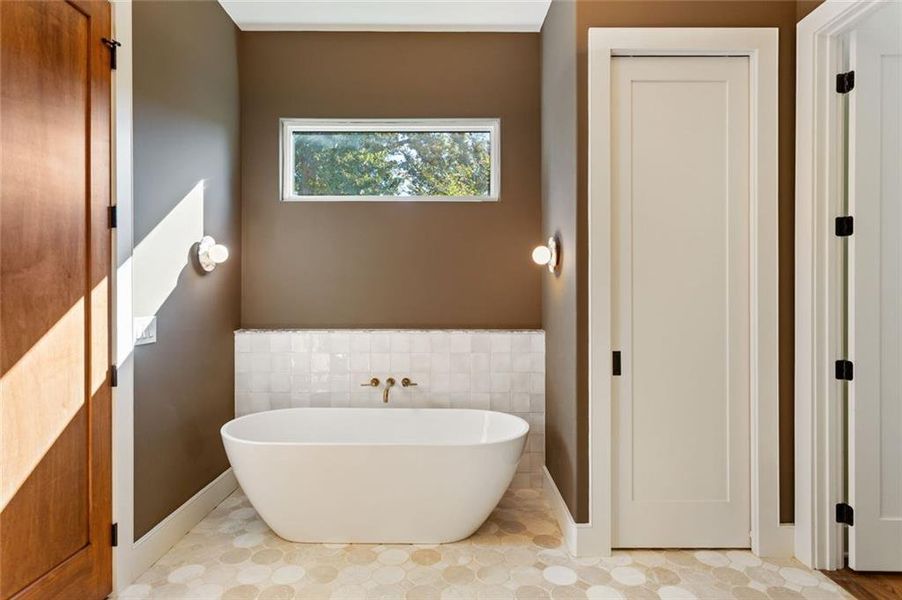 Furnished interior view inside a new home in , Smyrna (Image 17).