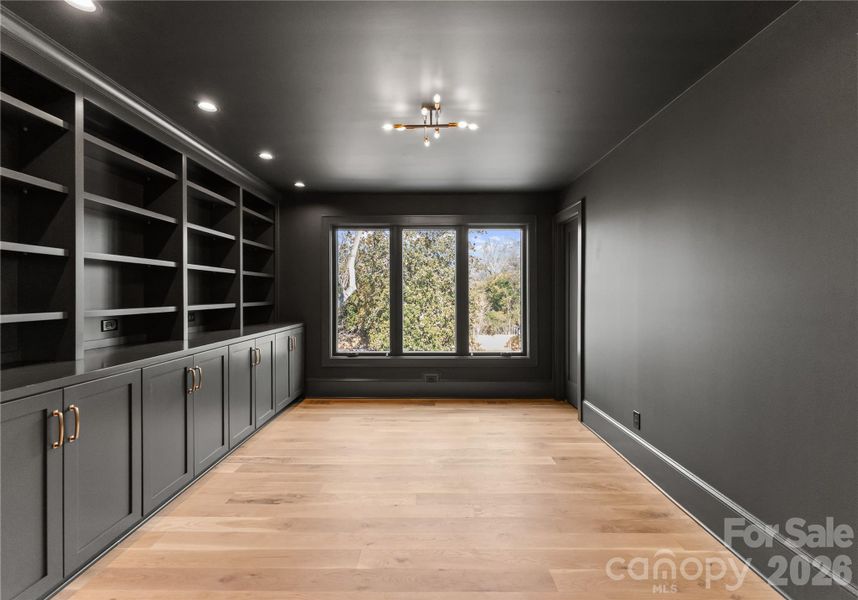 Spacious, unfurnished interior of a new home in , Charlotte (Image 13).