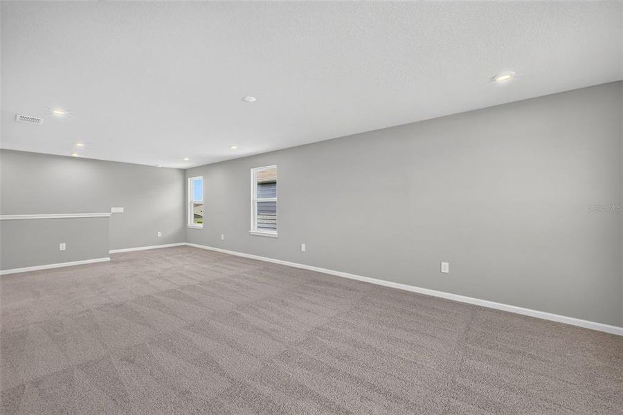 Spacious, unfurnished interior of a new home in Crosswind Ranch, Parrish (Image 16). Spacious, unfurnished interior of a new home in Crosswind Ranch, Parrish (Image 16).