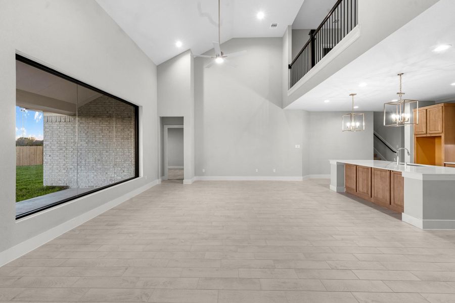 Spacious, unfurnished interior of a new home in Briarwood Crossing, Rosenberg (Image 33).