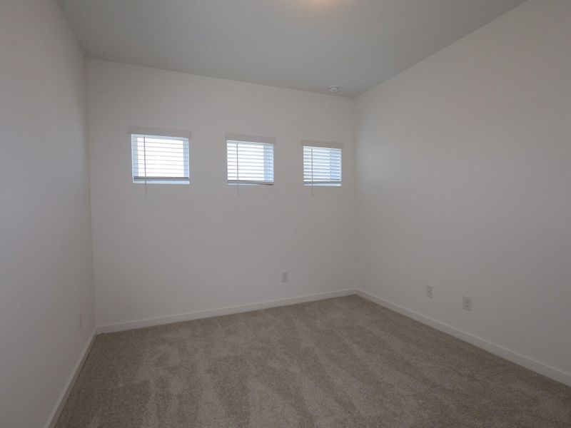 Spacious, unfurnished interior of a new home in Heritage, Dripping Springs (Image 26).