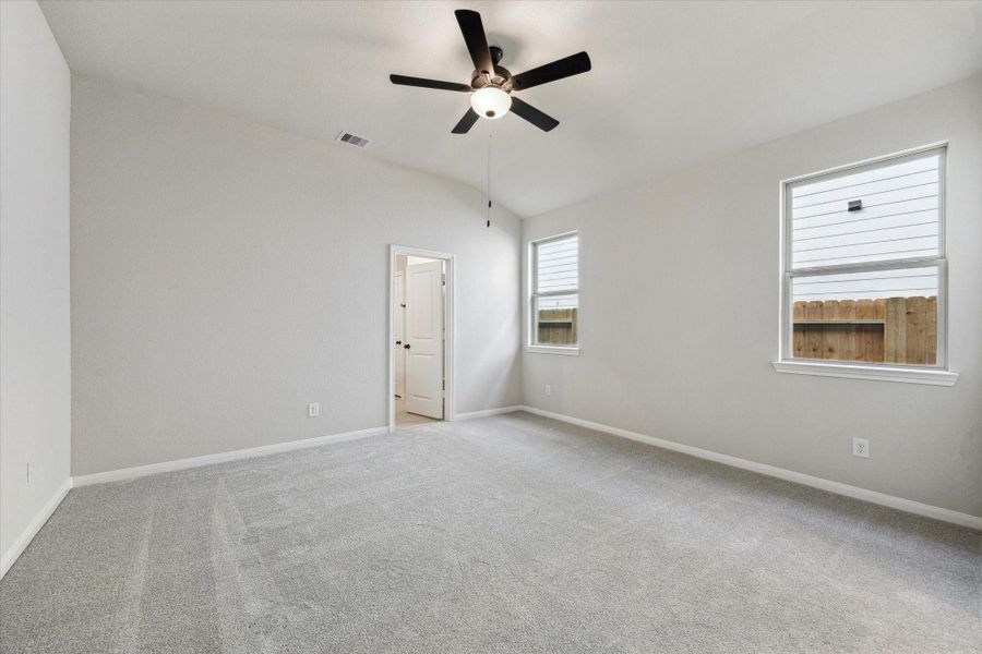 Spacious, unfurnished interior of a new home in Elyson, Katy (Image 23).