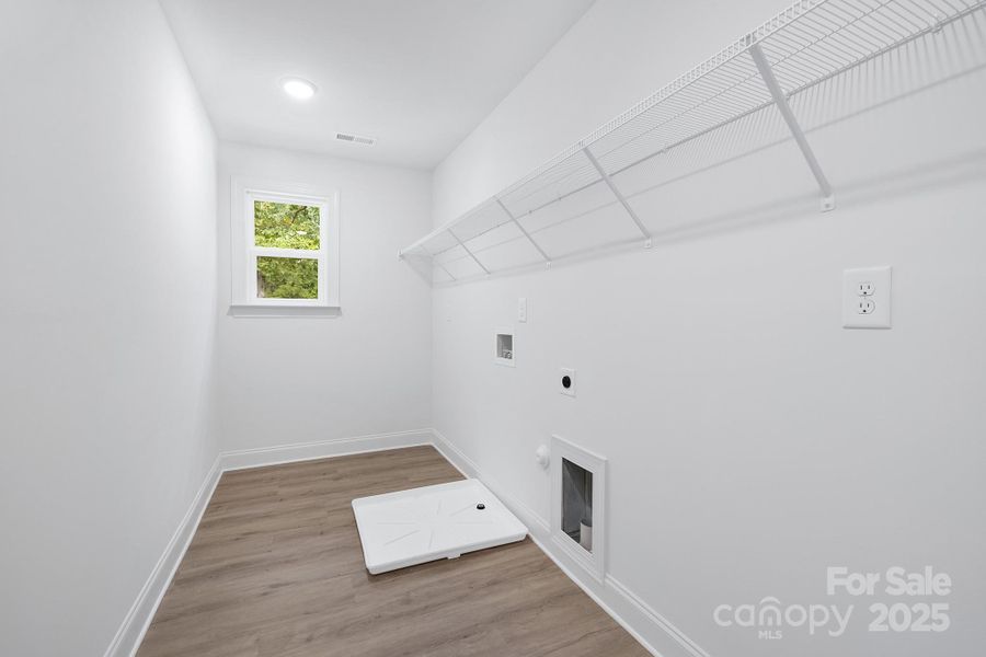 Spacious, unfurnished interior of a new home in , Waxhaw (Image 20).