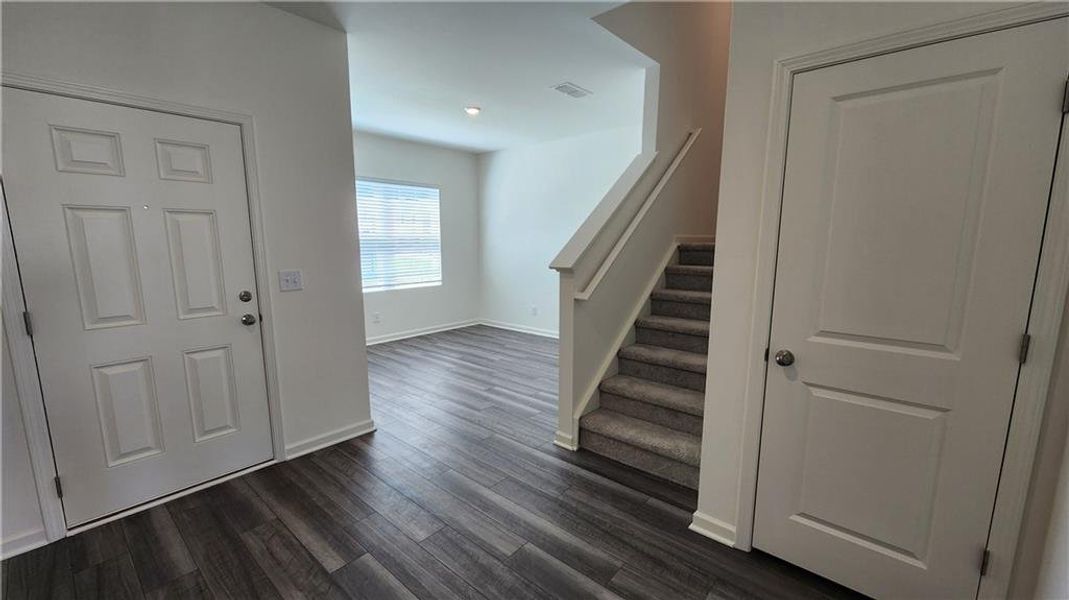 Spacious, unfurnished interior of a new home in Casteel, Bethlehem (Image 19).