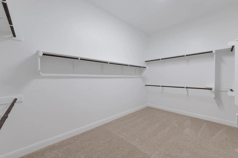 Colinas B Primary Closet