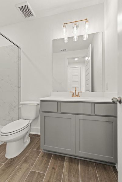 Representative image. Features, specifications, selections and colors may vary. Representative image. Features, specifications, selections and colors may vary.