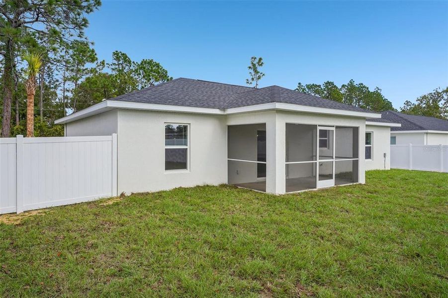 Exterior details and patio area of a home in , Ocala (Image 28).