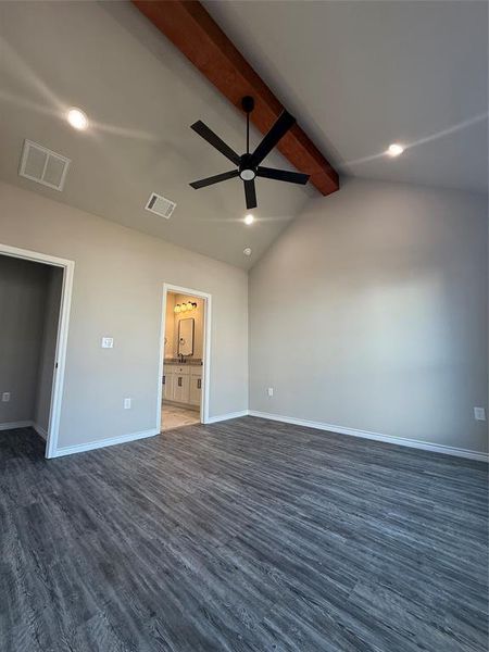 Spacious, unfurnished interior of a new home in , Mabank (Image 12). Spacious, unfurnished interior of a new home in , Mabank (Image 12).