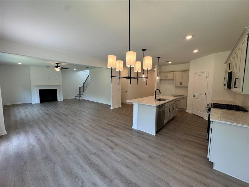 Image 52 of a home in Creekside.