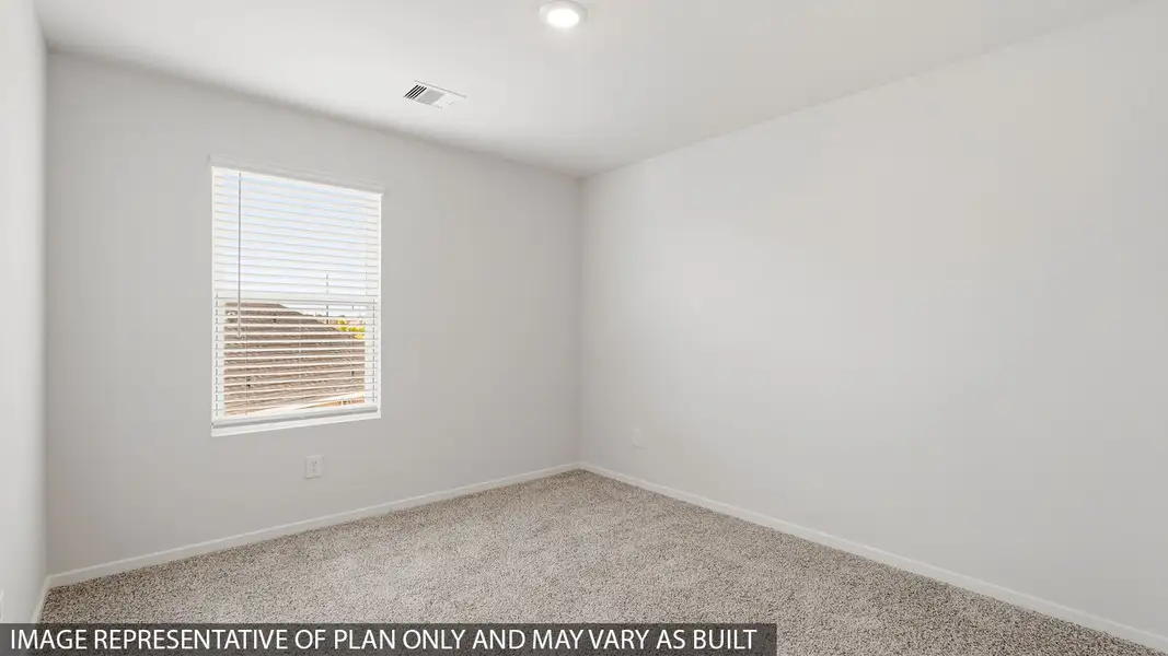 Spacious, unfurnished interior of a new home in Cypress Green, Tomball (Image 20).