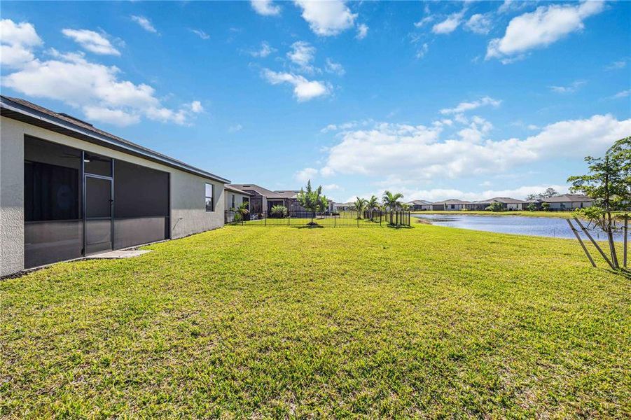 Exterior details and patio area of a home in , Port Charlotte (Image 26).