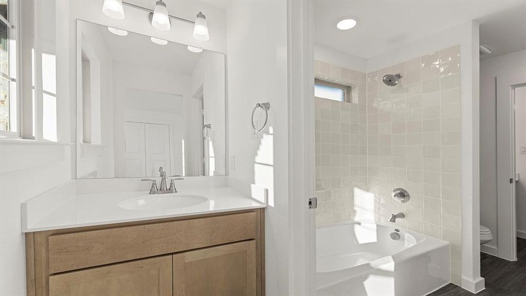 15. 1436 Waterford - 3RD Bath