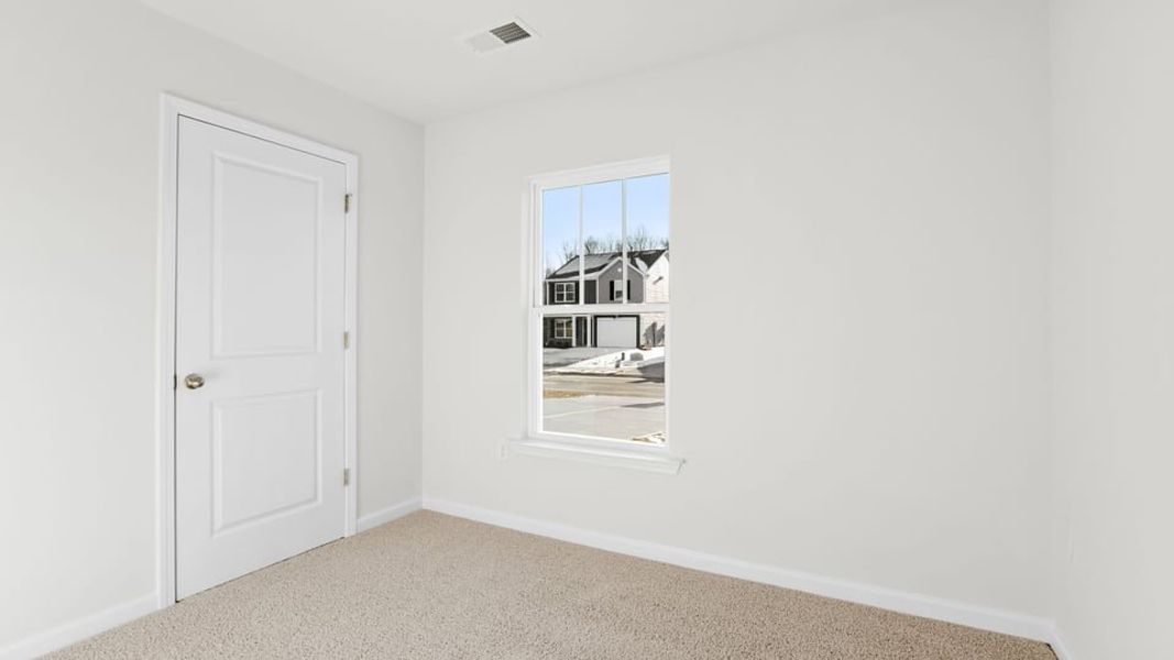 Spacious, unfurnished interior of a new home in Seneca Falls, Seneca (Image 16).