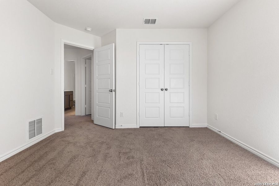 Spacious, unfurnished interior of a new home in , San Antonio (Image 22).