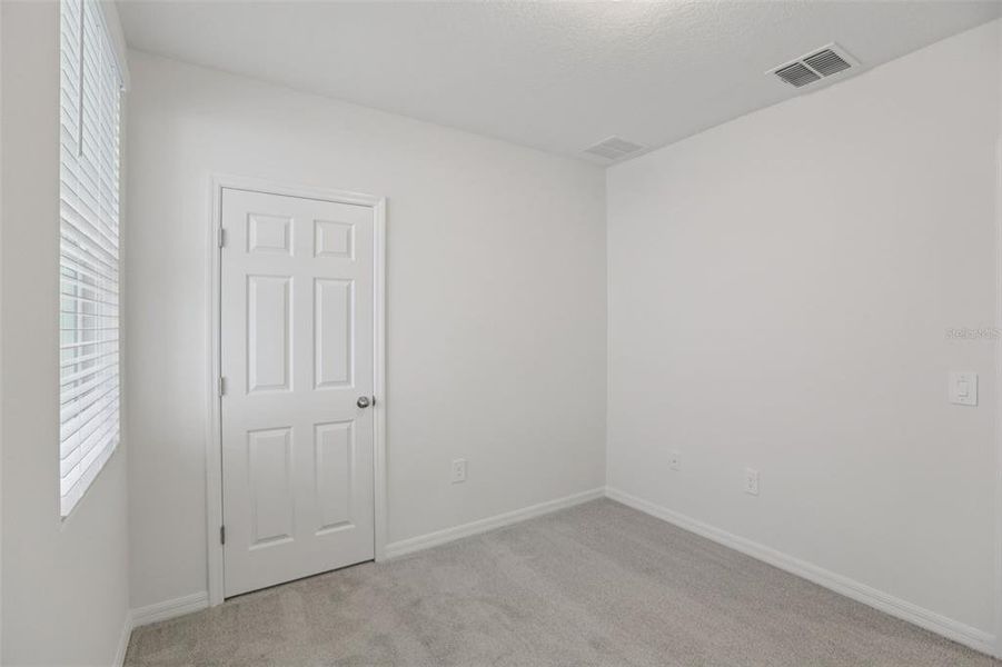 Spacious, unfurnished interior of a new home in Springs at Lake Alfred - Classic Series, Lake Alfred (Image 43).