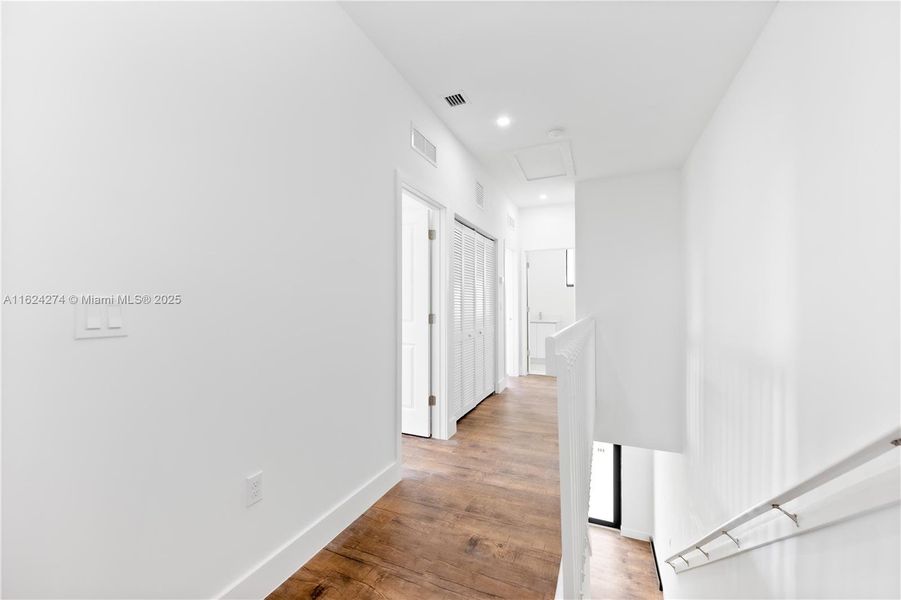 Spacious, unfurnished interior of a new home in , Florida City (Image 13).