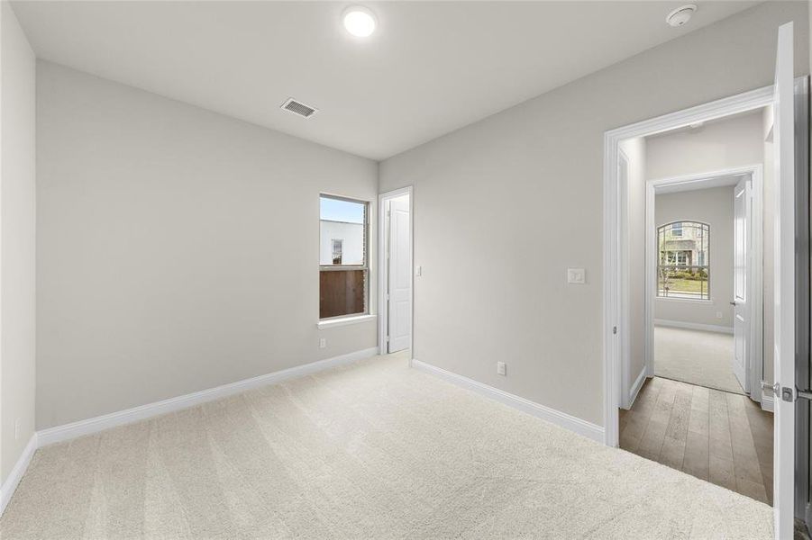 3906 Windmere Bed 3 3906 Windmere Bed 3