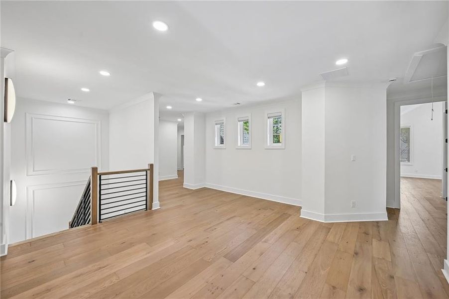 Spacious, unfurnished interior of a new home in , Alpharetta (Image 75). Spacious, unfurnished interior of a new home in , Alpharetta (Image 75).