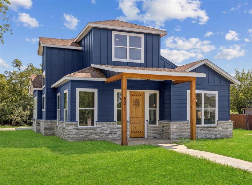 Front exterior of a new home in , Terrell, TX, highlighting curb appeal (Image 2). Front exterior of a new home in , Terrell, TX, highlighting curb appeal (Image 2).