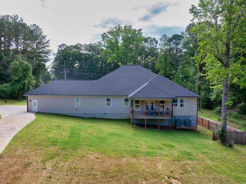 Image 76 of a home in .