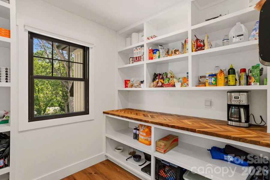 Image 38 of a home in .