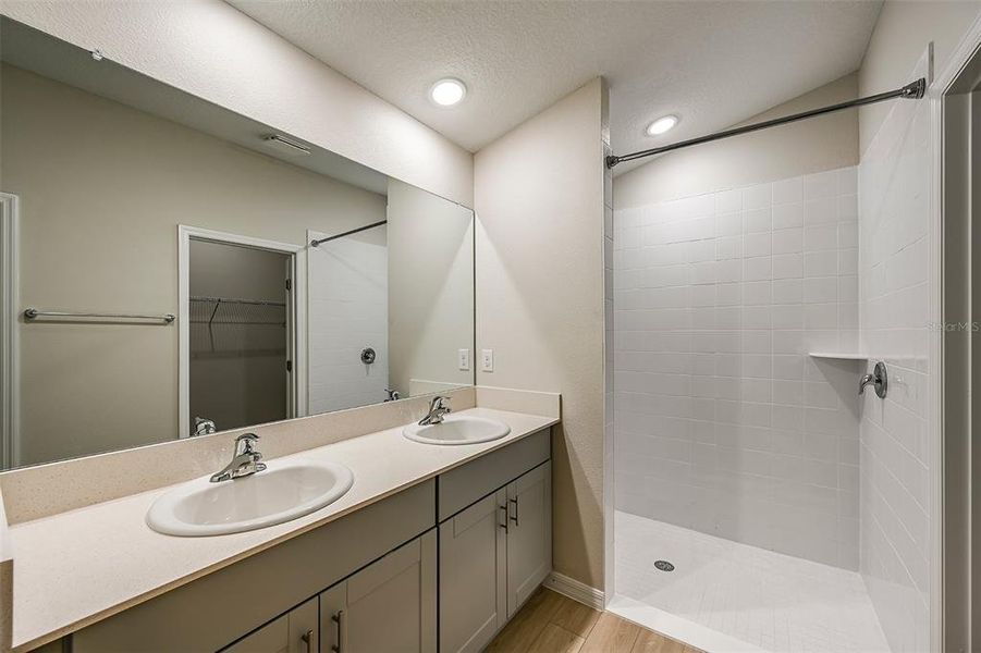 Furnished interior view inside a new home in Scenic Terrace, Haines City (Image 11).