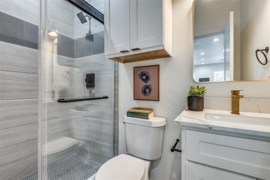 These photos are of 504 S OConnor. Please note that the buyer can make selections for items such as cabinets, faucets, tile, countertops, and other finishes. These photos are of 504 S OConnor. Please note that the buyer can make selections for items such as cabinets, faucets, tile, countertops, and other finishes.