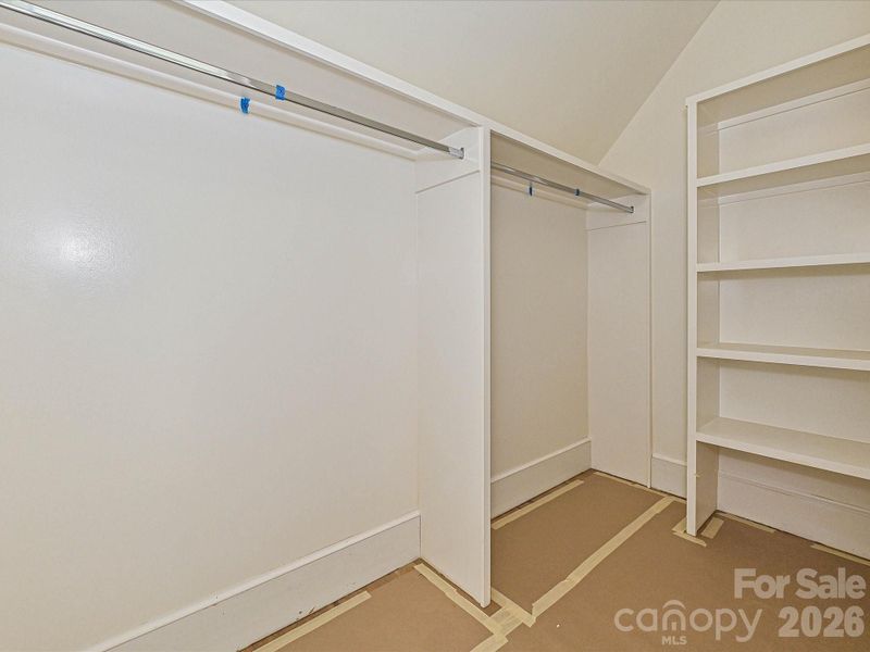 Spacious, unfurnished interior of a new home in , Charlotte (Image 3).
