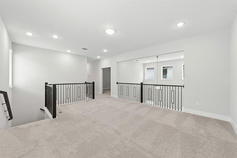 Spacious, unfurnished interior of a new home in , Prosper (Image 25).