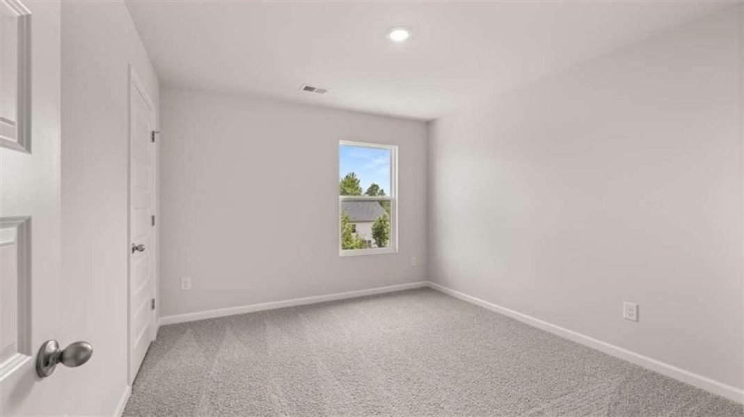 Spacious, unfurnished interior of a new home in Poplar Preserve, Newnan (Image 19).