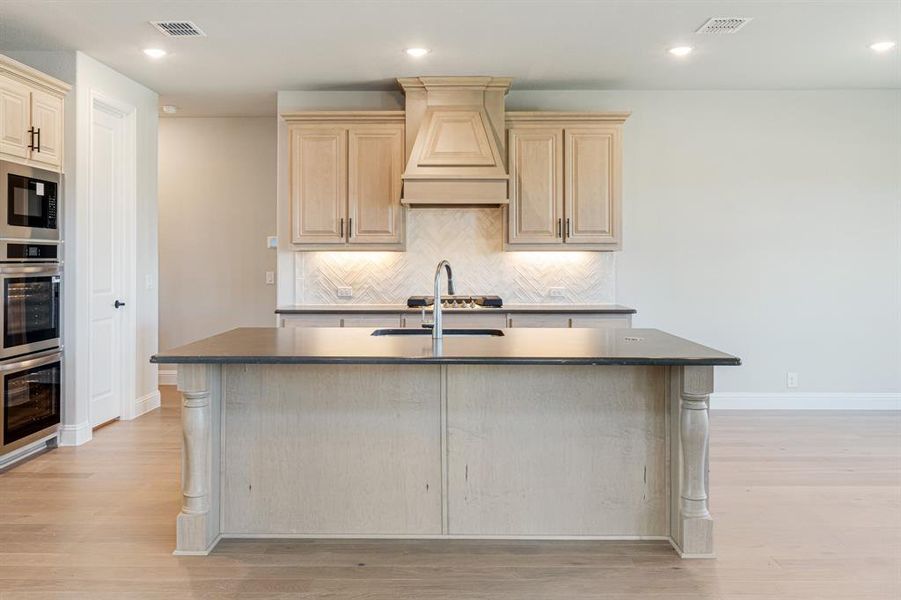 Furnished interior view inside a new home in Timberbrook 3B-4A, Justin (Image 5). Furnished interior view inside a new home in Timberbrook 3B-4A, Justin (Image 5).