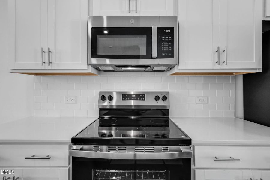 SUN_ElmGrove_Pic_Jackson_QMI_17_Kitchen_