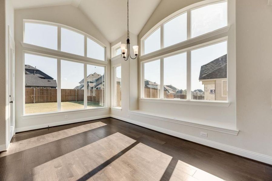 Spacious, unfurnished interior of a new home in Dominion of Pleasant Valley, Wylie (Image 20).