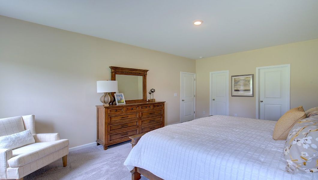 Furnished interior view inside a new home in Valleywood Farms, Waynesville (Image 27).