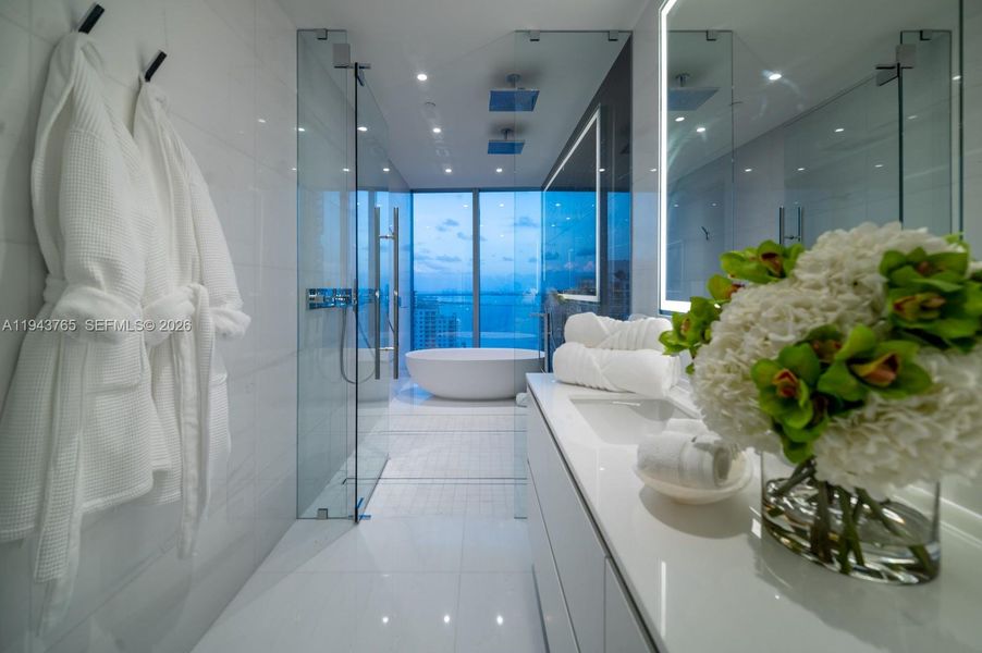 Image 70 of a home in .