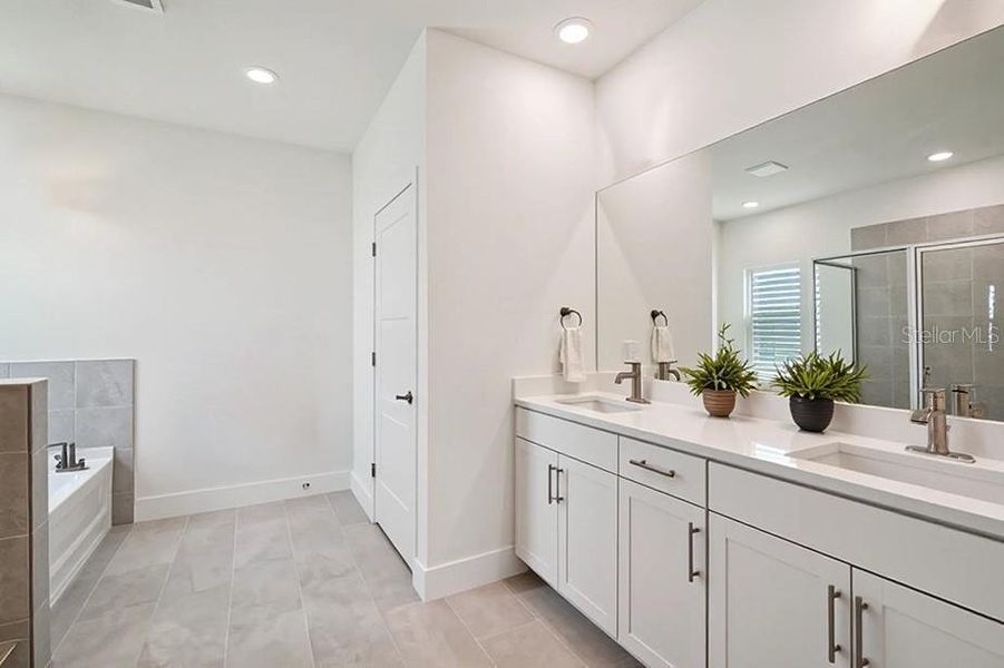 Furnished interior view inside a new home in Buchanan Trails, Newberry (Image 4). Furnished interior view inside a new home in Buchanan Trails, Newberry (Image 4).