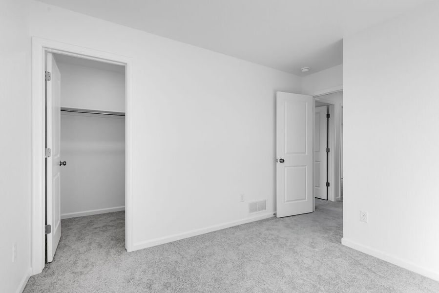 Spacious, unfurnished interior of a new home in Farmlore, Brighton (Image 18).