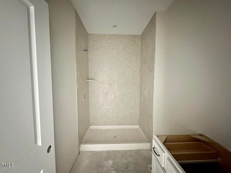 Spacious, unfurnished interior of a new home in Glenmere, Knightdale (Image 55). Spacious, unfurnished interior of a new home in Glenmere, Knightdale (Image 55).