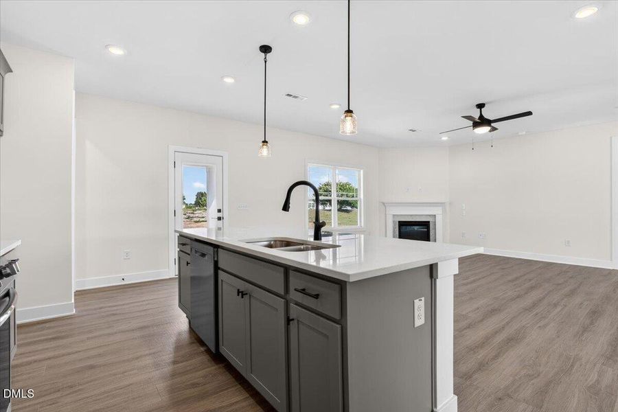 26-102 Brighton St-26 26-102 Brighton St-26