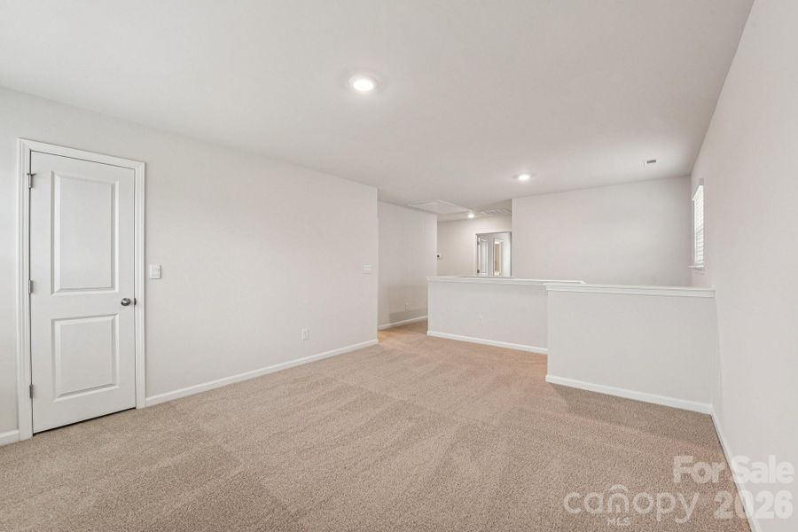 Spacious, unfurnished interior of a new home in Wallace Springs, Statesville (Image 26).