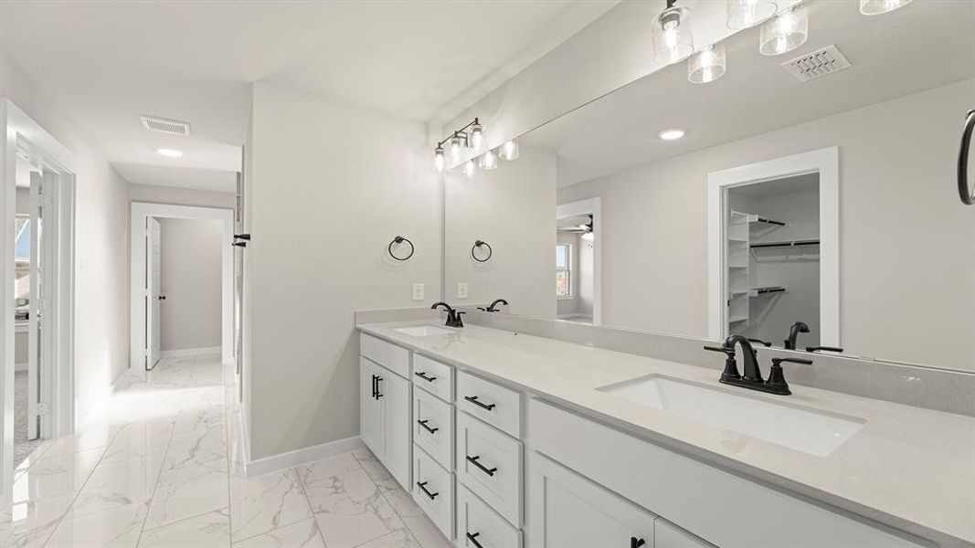 16. 1420 Clare - Bath (3) 16. 1420 Clare - Bath (3)