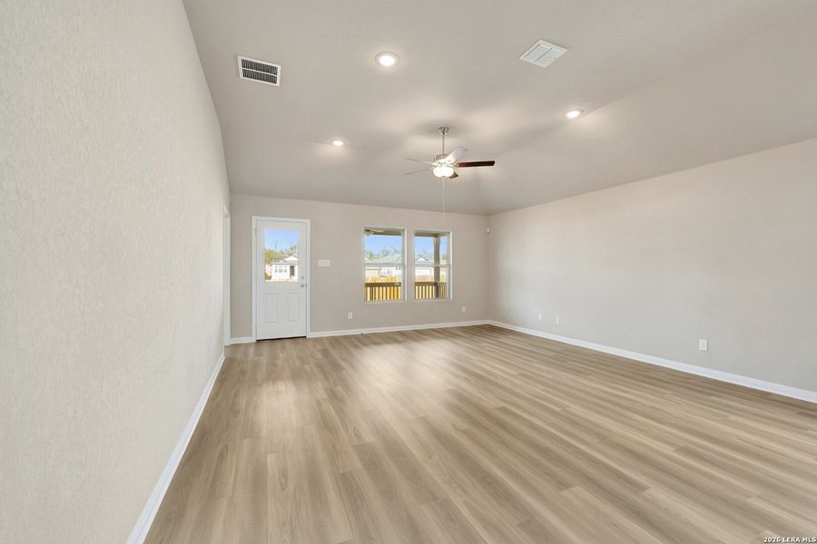 Spacious, unfurnished interior of a new home in Agave, San Antonio (Image 42). Spacious, unfurnished interior of a new home in Agave, San Antonio (Image 42).